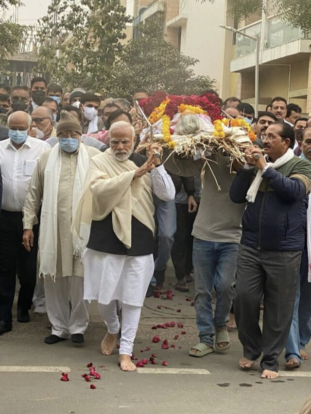 दुखद खबर आयी प्रधानमंत्री मोदी की माँ का हुआ निधन, पीएम का भावुक ट्वीट