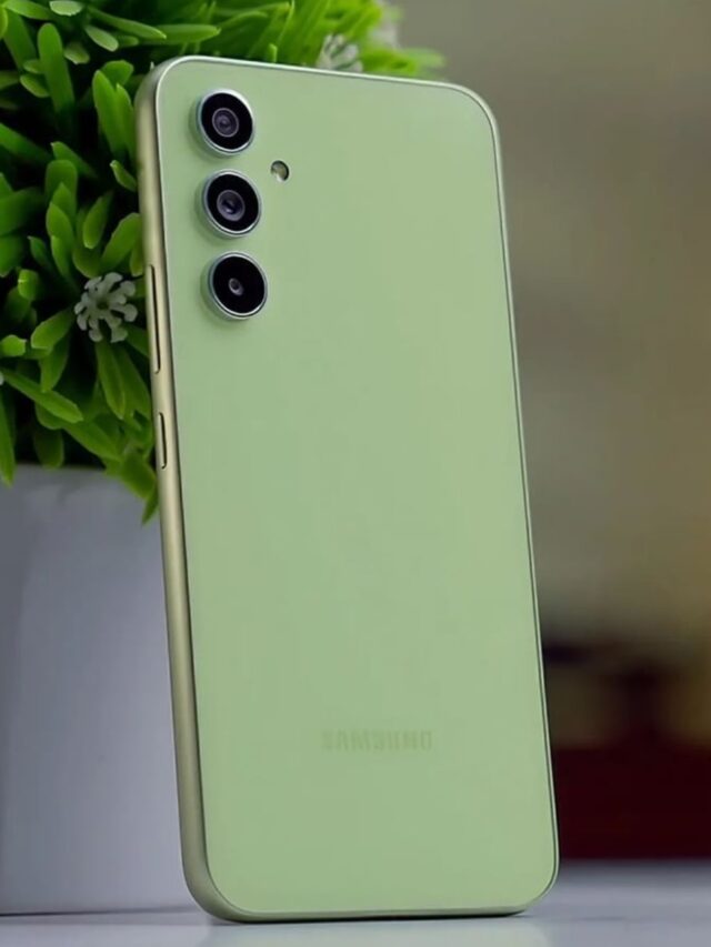 Samsung Galaxy A series flagship smartphone A54, AMOLED dis, 5000 mAh.